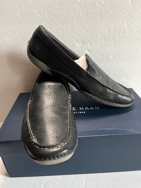 COLE HAAN 2016 MotoGrand Venetian Driver Black leather slip-on 10M